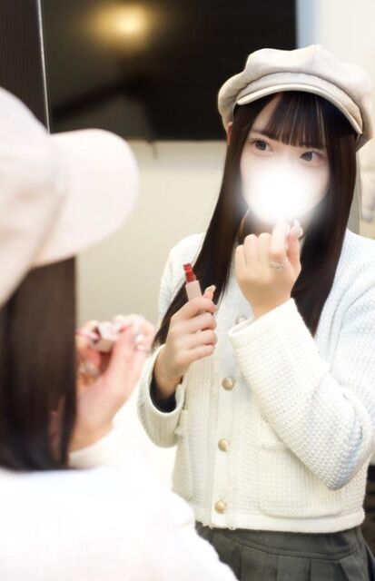 女の子のお化粧してるところすき