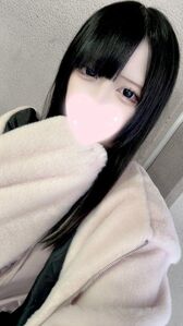 今日出勤してます