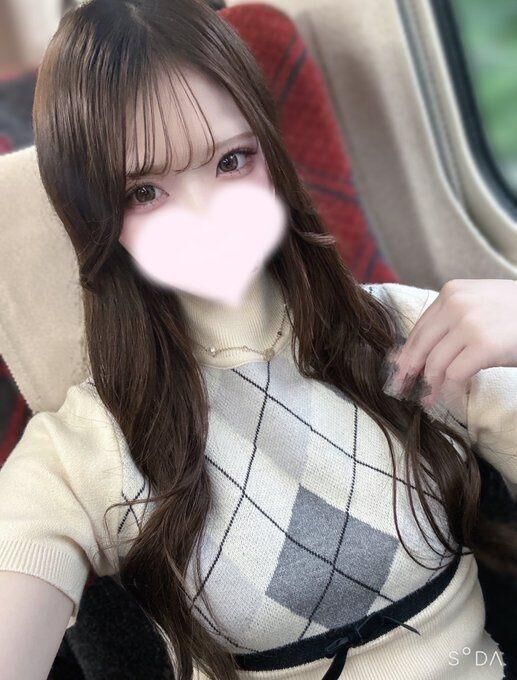 今日はストロベリームーンの日らしい