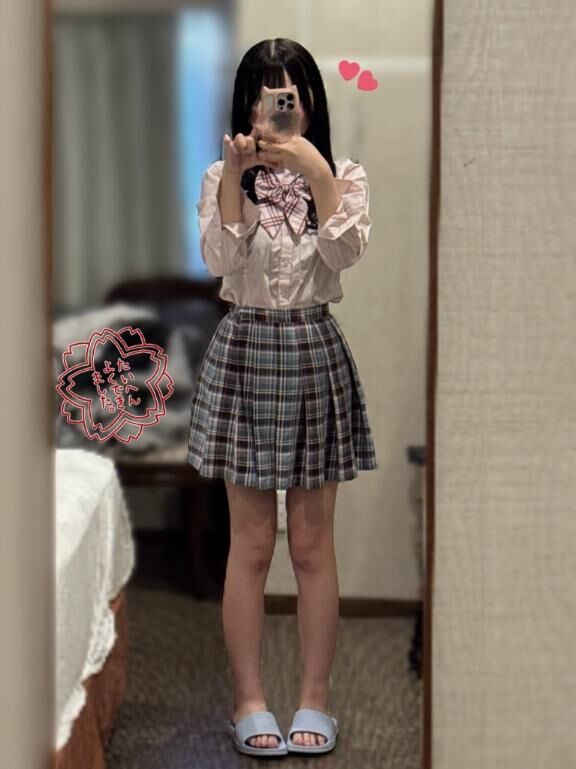 制服はぴんく！