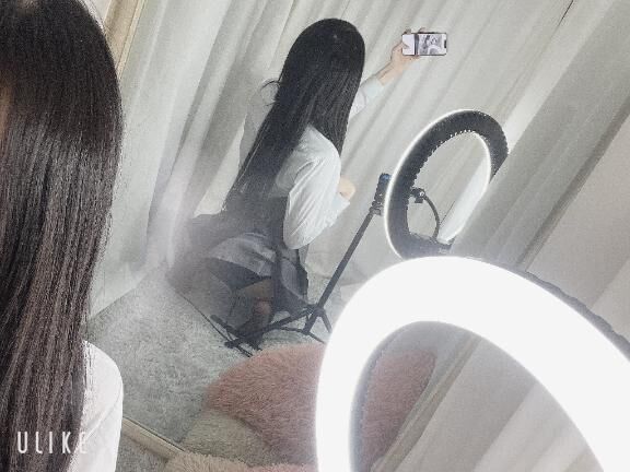 後ろ姿をすこしだけ