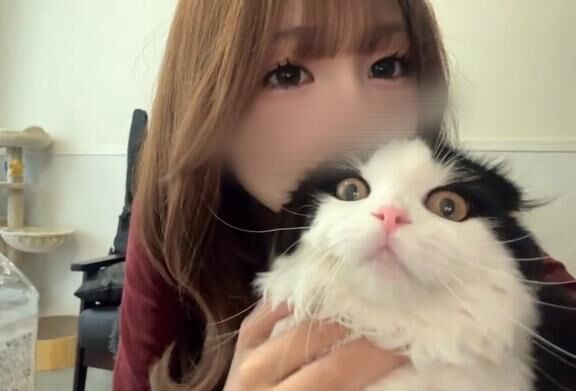 ゴロゴロしてます