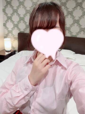 ゆりな出勤してます